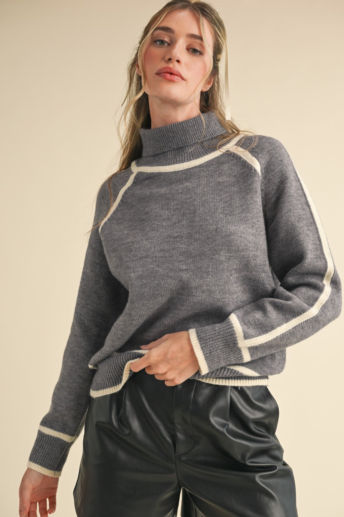 Contrast Trim Turtleneck Sweater