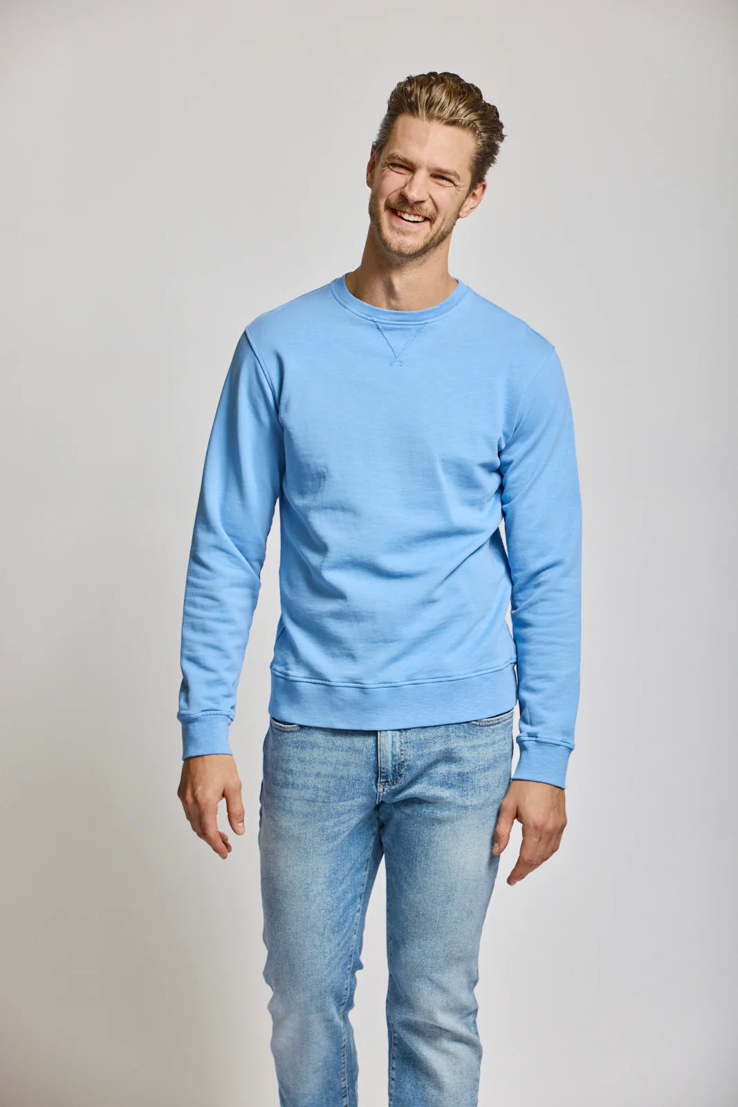 Easy Crew Neck Sweatshirt