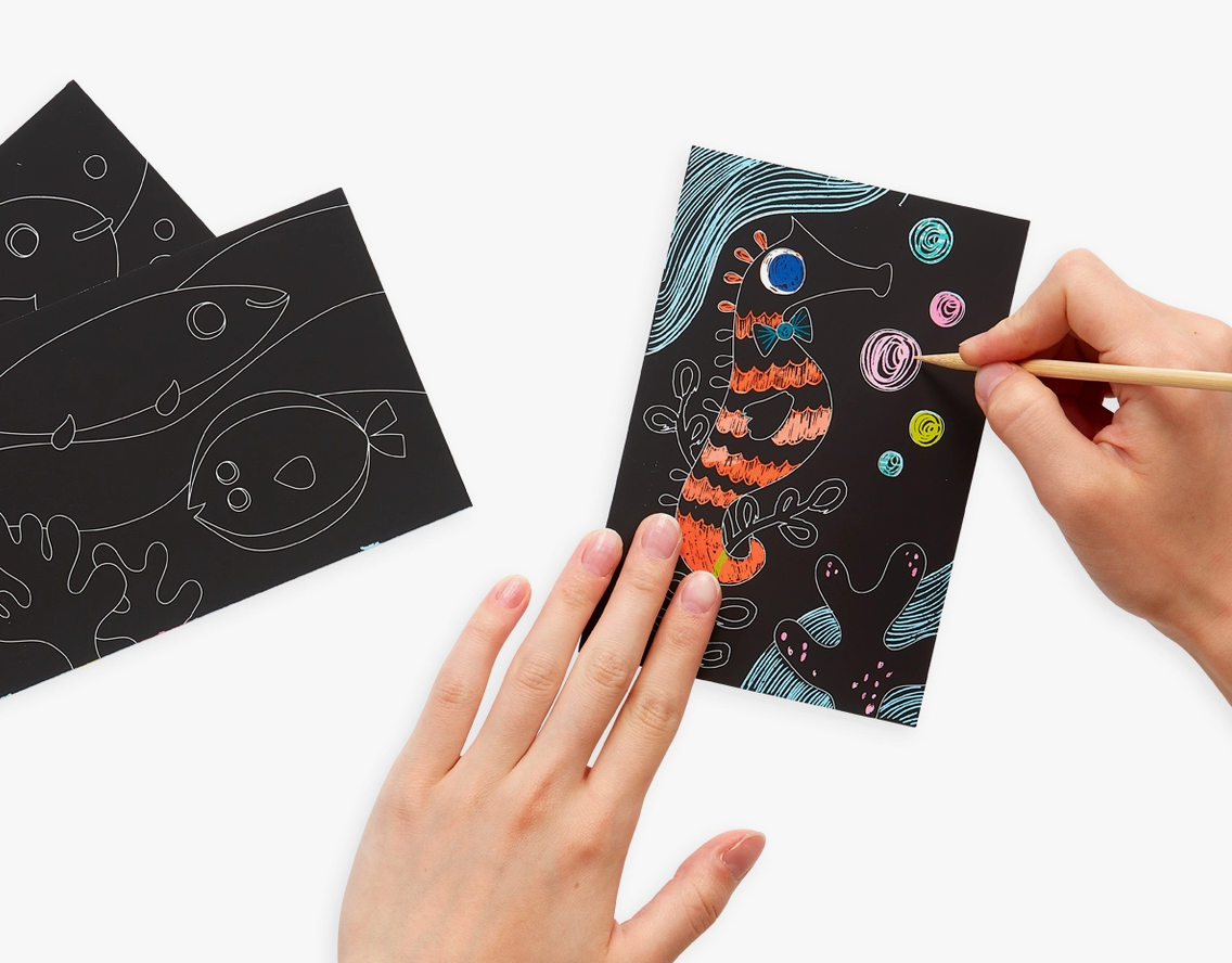 Mini Scratch & Scribble Art Kit:Friendly Fish