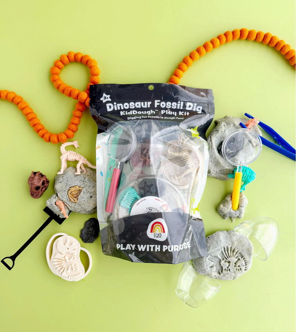 Dinosaur Fossil Dig (Cookies &amp; Cream) Kiddough Play Kit